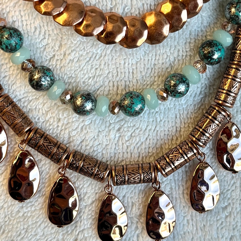 Premier copper, and turquoise layered necklace.